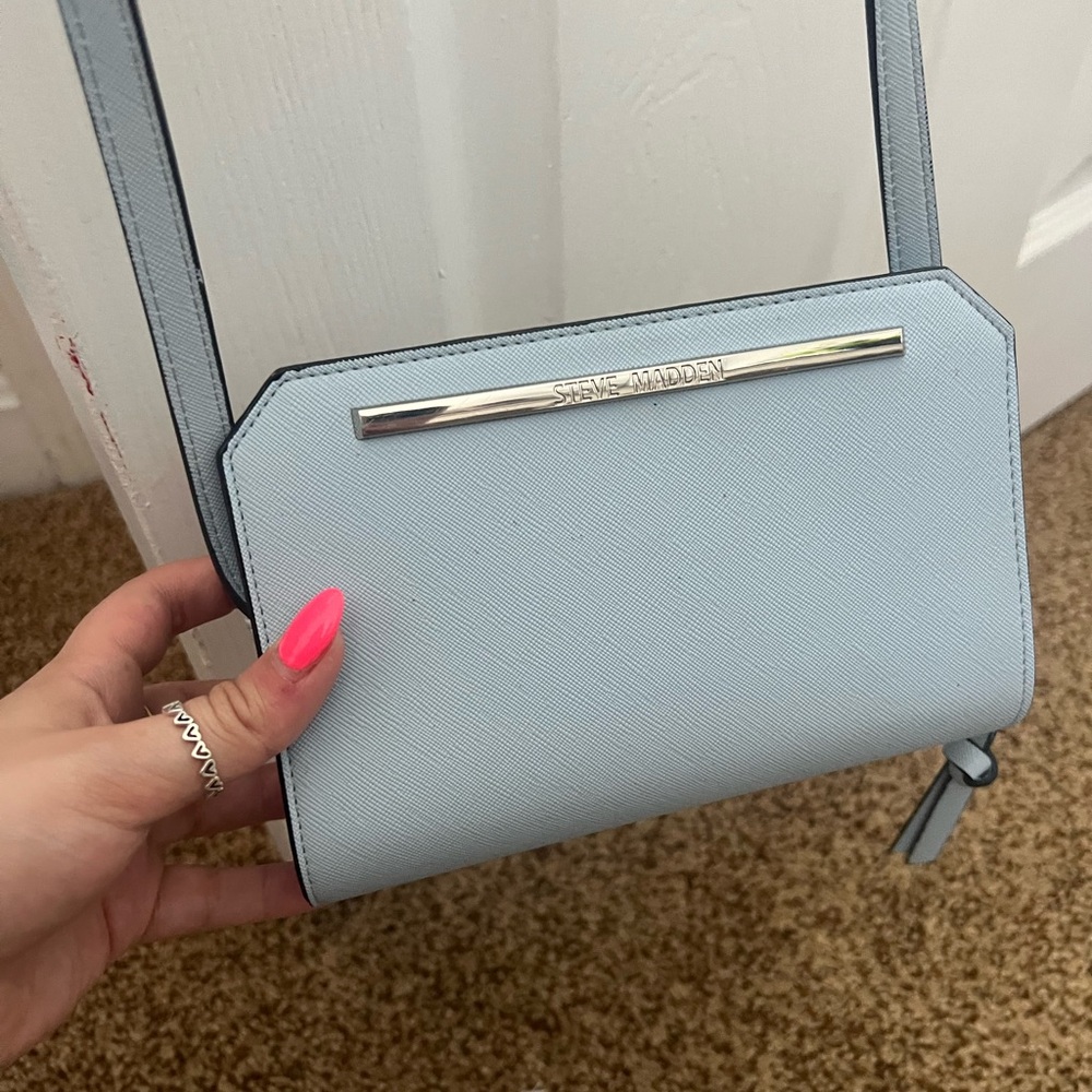 Baby blue Steve Madden cross body purse
